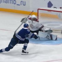 Video: Indraša fantastiskais 'gols' pret Rīgas 'Dinamo' atzīts KHL nedēļas skaistāko