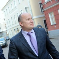 Saeimā saķildojas korupcijas apkarotāji: deputāts Balodis pret paša gribu paliek komisijā