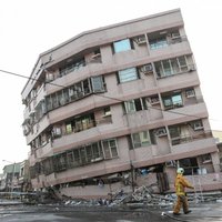 ФОТО. Мощное землетрясение на Тайване: есть погибшие