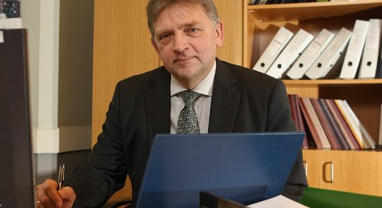 Vilnis Purviņš: Recesija gan kontos, gan kabatās