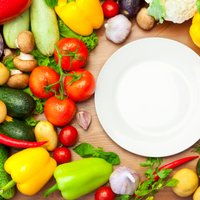 Nepietiekama augļu un dārzeņu lietošana uzturā bērniem draud ar lieko svaru