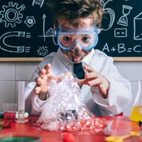 Bērnu radošajam priekam: trīs eksperimenti ar ziepju burbuļiem