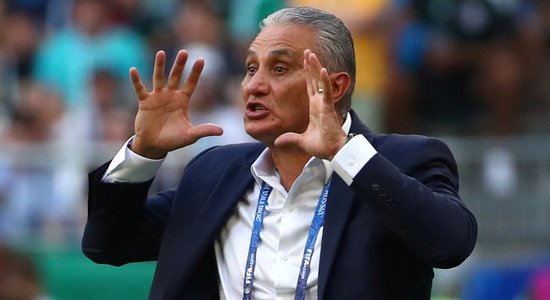 Tite paliek pie Brazīlijas izlases stūres; Japānas izlase tiek pie jauna galvenā trenera