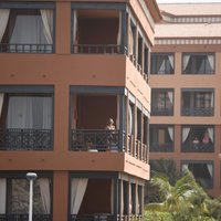 'Covid-19': Tenerifes viesnīcā konstatē saslimšanu vēl diviem itāļiem