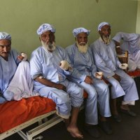 Afgāņu policija nogalinājusi vēlētāju pirkstu griezējus