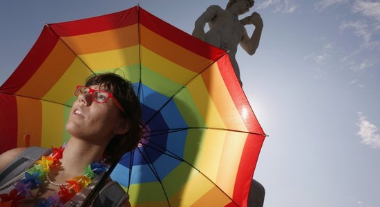 В центре Риги пройдут гей-парад и пикет "Антиглобалистов"