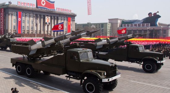 КНДР переместила войска и оружие к границе с Южной Кореей