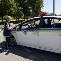ВИДЕО: В Донецке расстреляли патруль инспекторов ГАИ