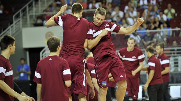 Latvijas - Horvātijas spēle basketbolā U-18 - 16