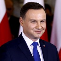 Президент Польши подписал закон о СМИ несмотря на критику Евросоюза