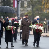Foto: Latvijā tiek atzīmēta valsts proklamēšanas 102. gadadiena