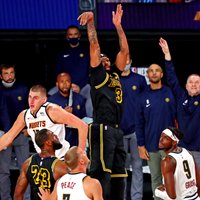 Deivisa 'sirēnlauzis' ļauj 'Lakers' sagrābt uzvaru pret 'Nuggets'