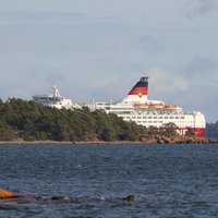 Завершена эвакуация пассажиров с севшего на мель парома в Балтийском море