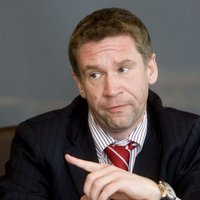 Latvija nekomentē Anglijas tiesas lēmumu par Antonovu un 'Latvijas Krājbanku'