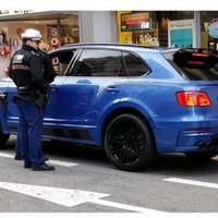 ФОТО: Bentley с латвийскими номерами получил в Монако штраф за парковку