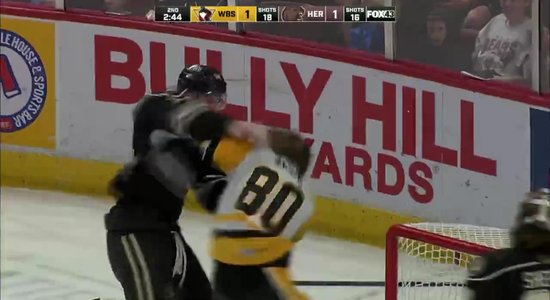 Video: Ansons kārtīgi izplūcas AHL spēlē