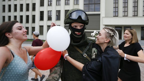 Protesti Minskā 