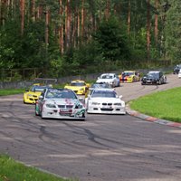 Foto un video: 'Riga Summer Race' spilgtākie mirkļi