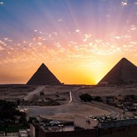 Celtniecība, mode un noslēpumi – iespaidīgās Ēģiptes piramīdas