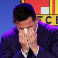 Mesi ar asarām acīs atvadās no 'Barcelona'; visticamāk, pievienosies PSG