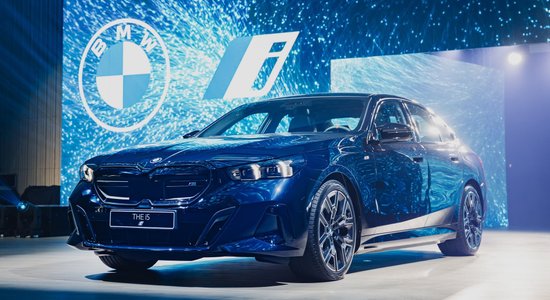 ФОТО: В Риге представили новый электромобиль BMW i5