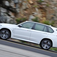 Германия: гражданин Латвии перевозил в фуре угнанные в ФРГ автомобили BMW