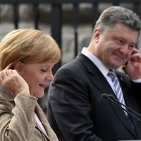 Меркель призвала ЕС помочь Украине оплатить российский газ