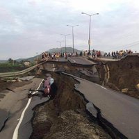 Очевидец: Было очень страшно - как я пережила землетрясение в Эквадоре