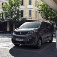 'Peugeot' prezentējis elektrisko mikroautobusu 'e-Traveller'