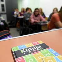 Skolēnu skaits klasēs Latvijā – krietni zemāks nekā vidēji OECD valstīs