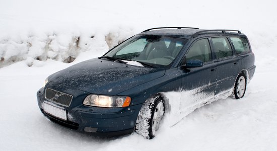 "Attīti" pat 150 000 km – visbiežākie krāpnieku upuri ir "Volvo" spēkrati