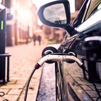 Когда умрут "бензин" и "дизель"? Франция и Германия спорят из-за перехода на электромобили к 2035 году