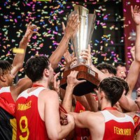 Spānijas U-20 basketbolisti Eiropas čempionāta finālā pieveic Lietuvu