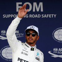 Hamiltons Japānā gūst jau desmito 'pole-position' šosezon