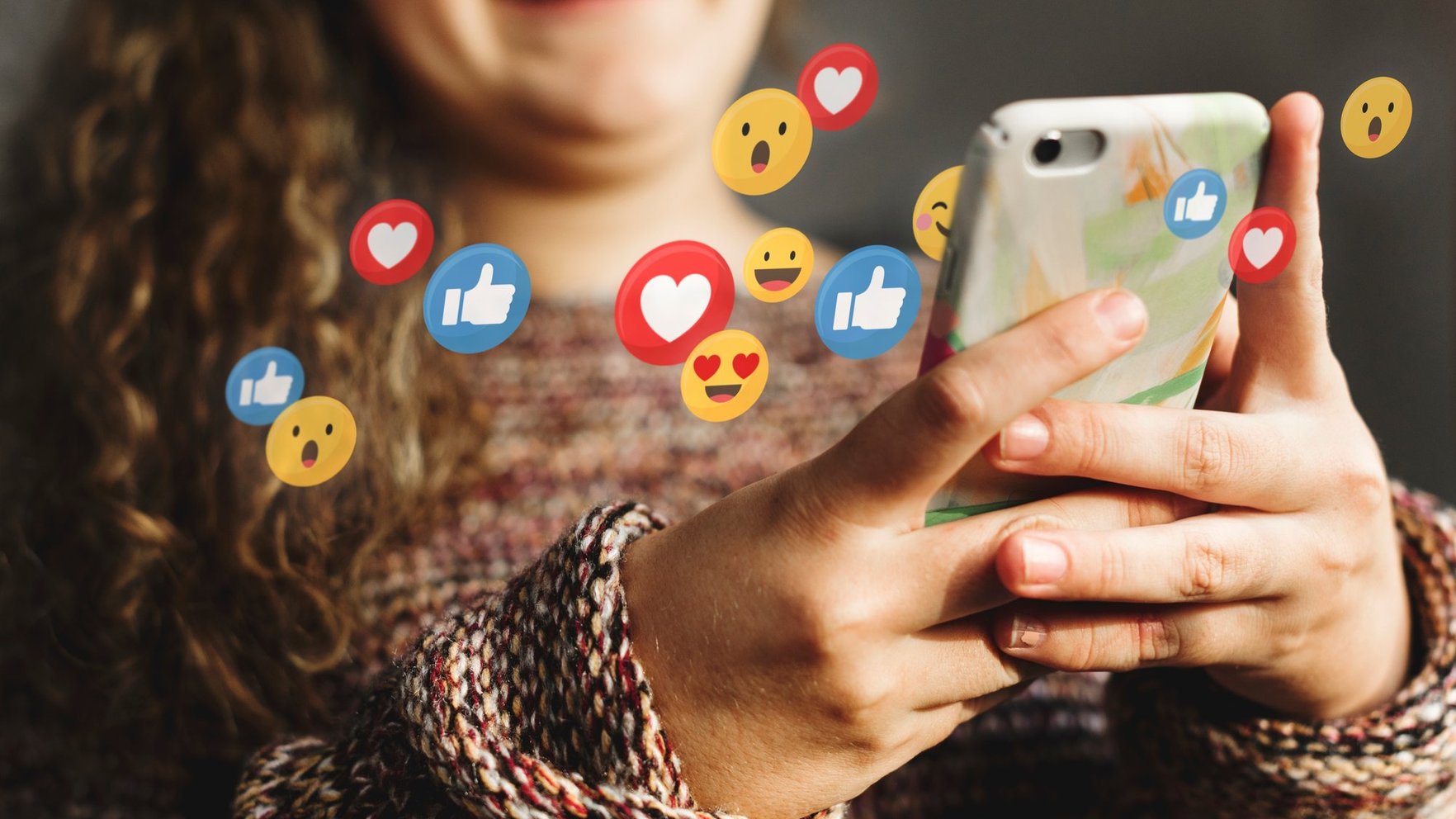 Teens view social media more positively than parents, survey finds