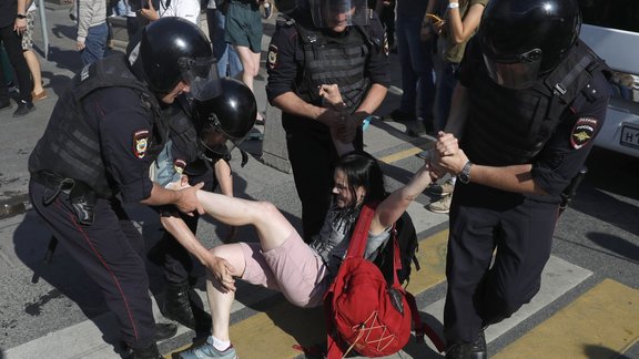 Demonstrantu aizturēšana Maskavā - 8