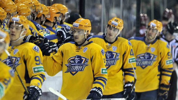 KHL spēle hokejā: Rīgas Dinamo - Atlant