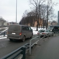 ФОТО: Авария на съезде с Вантового моста - водитель ехал по "встречке"