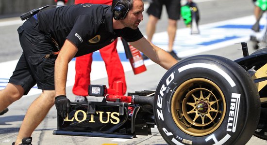 'Lotus' F-1 komandas bolīdi nav ieradušies Abu Dabi