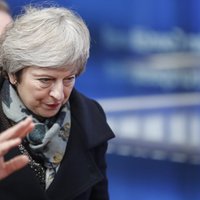 Meja paātrina sagatavošanās darbus bezvienošanās 'Brexit'