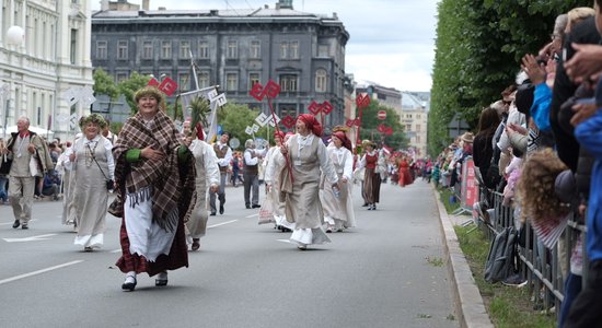 Apstiprina nākamo Dziesmu un deju svētku padomes sastāvu