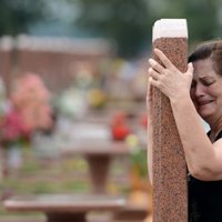 Foto: Aprit desmit gadi kopš 334 cilvēku dzīvības izdzēsušās Beslanas traģēdijas