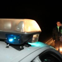 Rīgā policija notver neveiksmīgu autovadītāju-recidīvistu