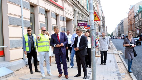 Rīgas domes vadība apseko ielu remontdarbu gaitu - 16