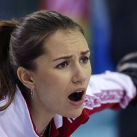 Российские спортсмены обнажились, призывая к терпению и преодолению