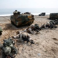 ASV un Dienvidkoreja uzsāk lielākās militārās mācības pēdējo gadu laikā