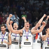 Video: Emocionālā un neapturamā Slovēnija triumfē 'Eurobasket 2017'