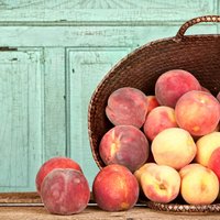 Kā izvēlēties gatavākos persikus? Trīs gardas persiku receptes