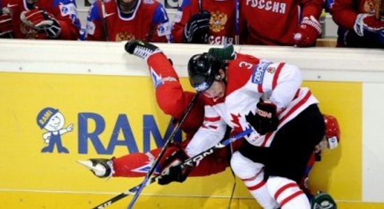 Krievijas hokejisti otro gadu pēc kārtas triumfē pasaules čempionātā