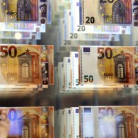 В связи с санкциями в латвийских банках заморожено примерно 11,5 млн евро